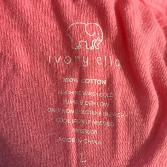 Ivory Ella Pocket Tee - Picture 4 of 4